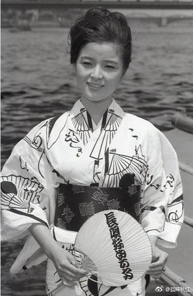 倍赏千惠子现在情况如何,他的丈夫小六礼次郎资料照　本文共（1101字）