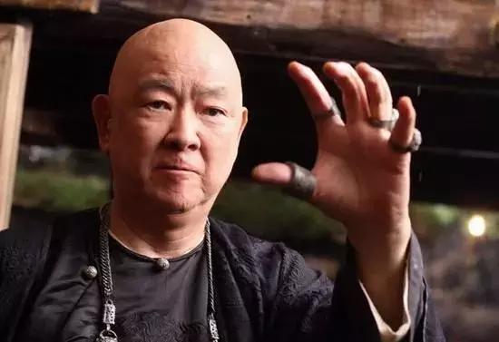 王羽在竹联帮的地位如何,他打成龙是怎么回事？　本文共（1295字）
