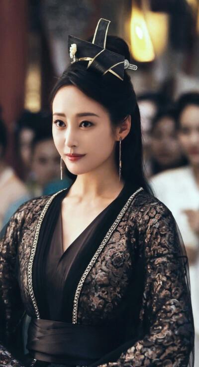 李纯陈思诚夜会门是怎么回事,她为什么叫司理理？　本文共（968字）