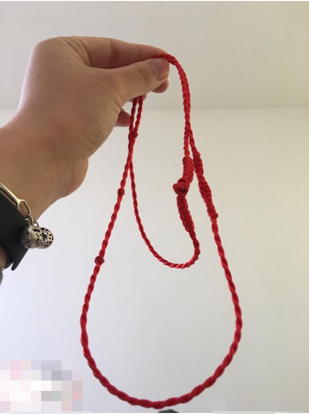 女人腰上系红绳是什么梗,下海的女人腰上都系红绳吗？　本文共（920字）