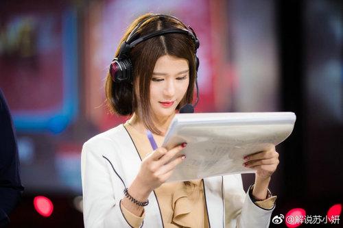 微笑苏小妍啪啪门，微笑女朋友小妍(微笑和小妍)