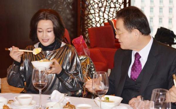 刘晓庆老公王晓玉，刘晓庆老公是谁(刘晓庆丈夫王晓宇)