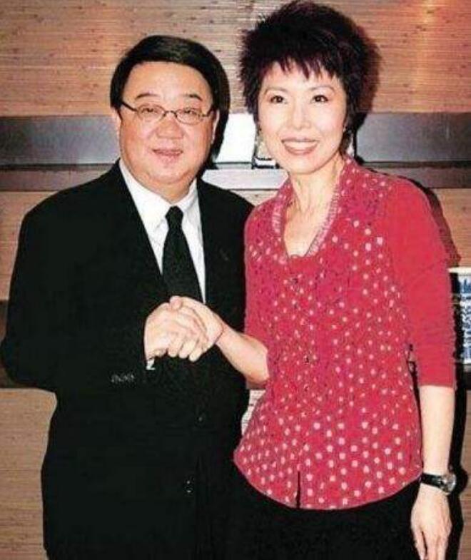 黎小田是张国荣的师傅吗(黎小田谈张国荣热情演唱会)
