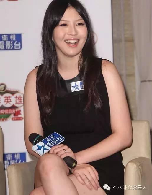 刘品言和天心长得像对比图(刘品言近照脸尖容貌变)