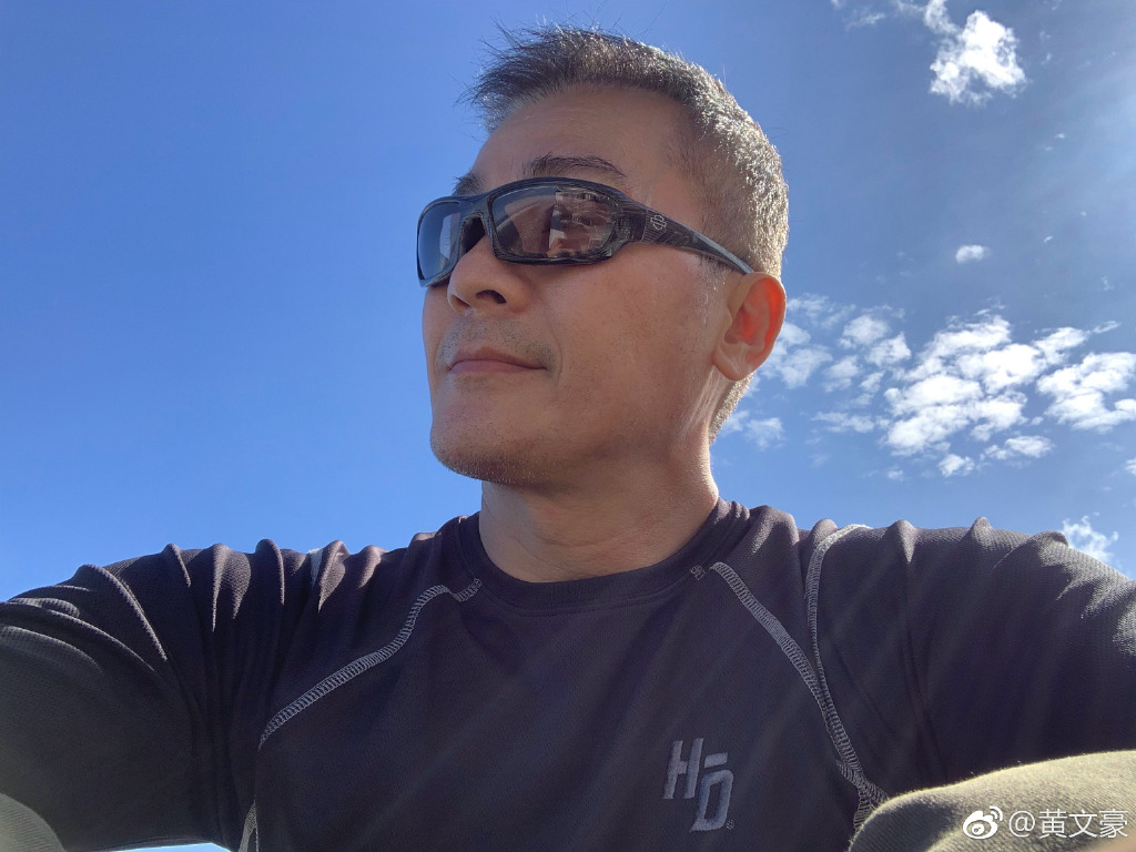 陈孝萱年轻时候的照片(陈孝萱剧照)