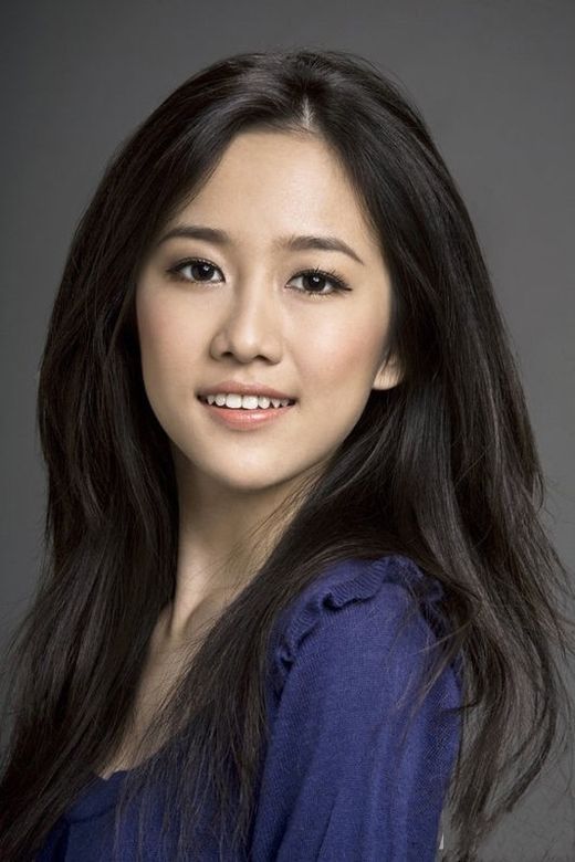 严莉莉真名叫什么？严莉莉长大后的照片曝光(严莉莉现在的照片)