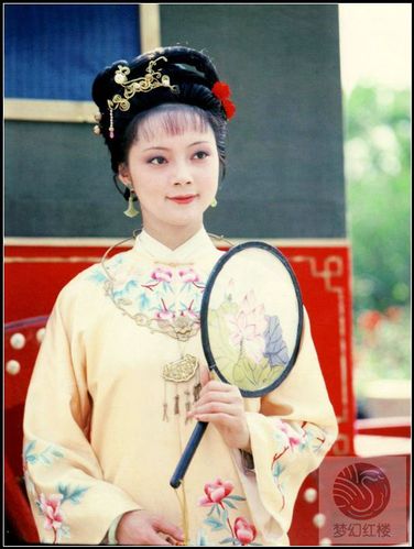 87版红楼梦演员现状，康莉演员个(87版红楼梦全体演员表现状)