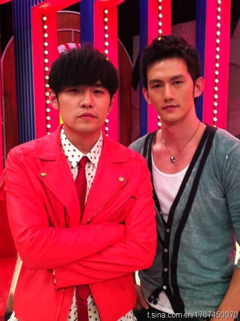 富三代施伯雄父亲是谁？吴千语男友施伯雄抠