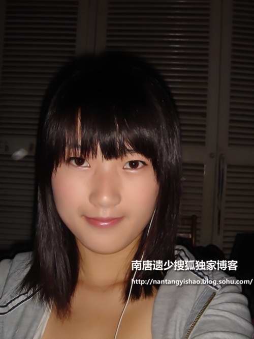 冯小刚女儿兔唇照片(冯小刚女儿为什么得兔唇)