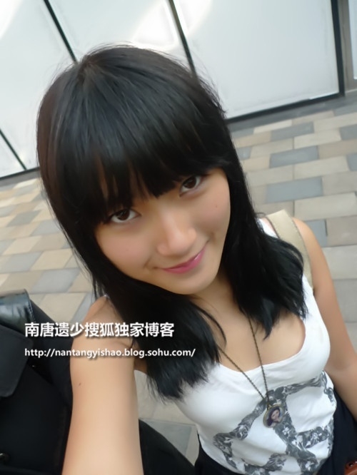 冯小刚女儿兔唇照片(冯小刚女儿为什么得兔唇)