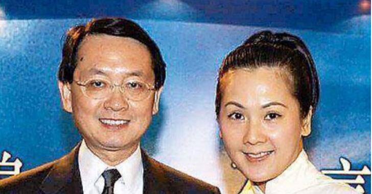 梁婉静的现在照片(梁静雅图片)