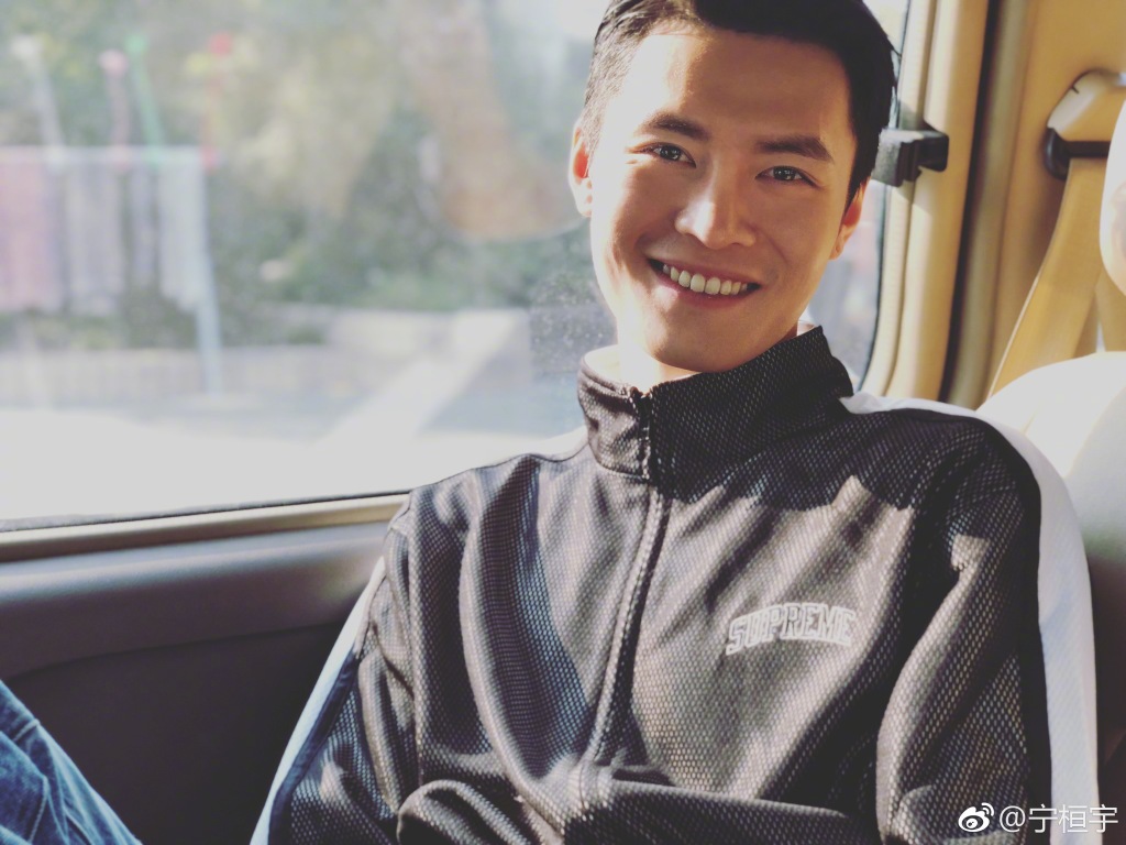宁桓宇是哪一届快男