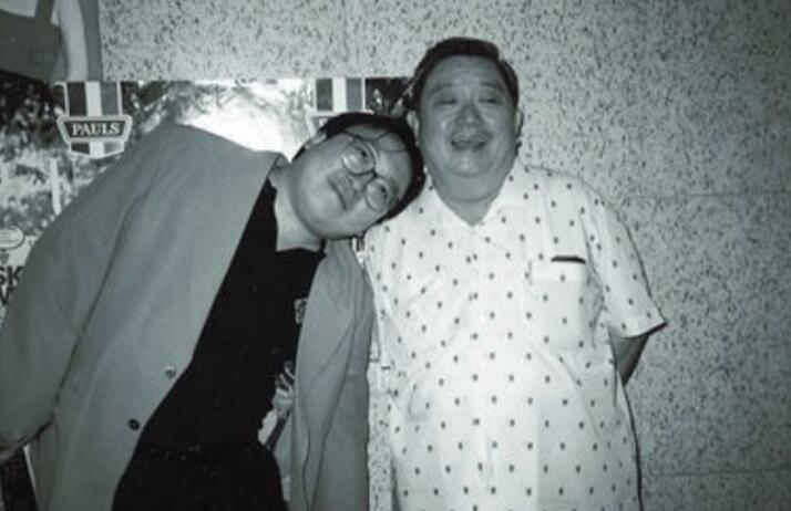 王天林年轻时候又瘦有帅图片(天王年轻时最帅的照片)