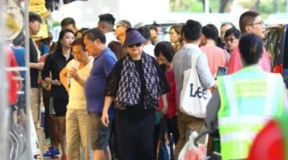 徐小凤为什么不结婚？徐小凤和邓丽君谁厉害(徐小凤邓丽君谁的地位高)