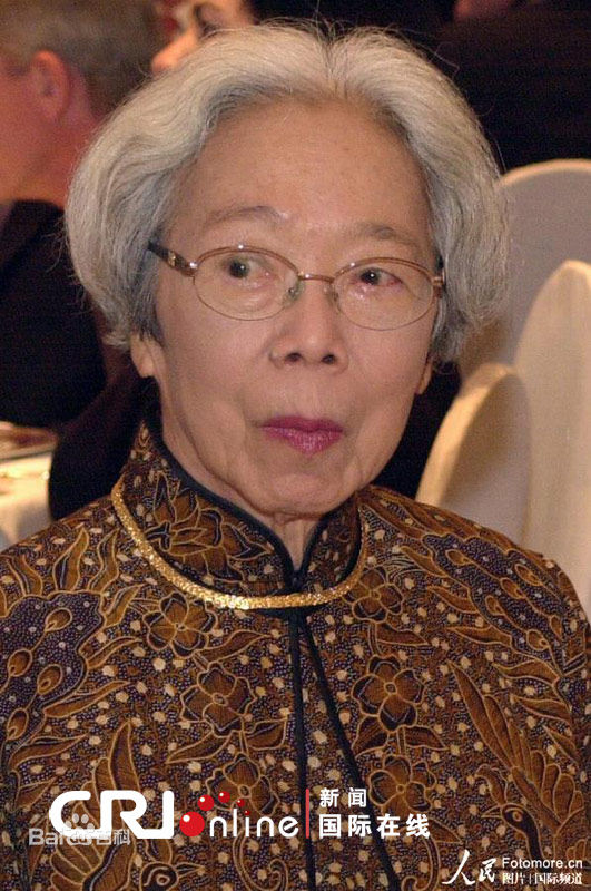 李玮玲为什么像男人那么丑？李玮玲年轻时候