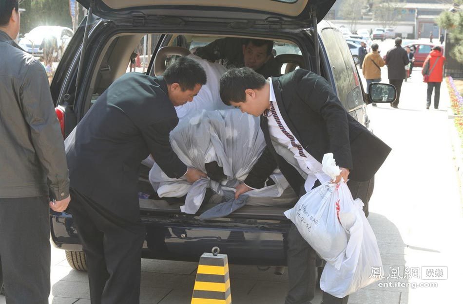白静死亡现场照片(演员白静死亡)
