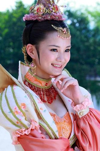 馨子个人资料(馨子个人资料简介多少钱)