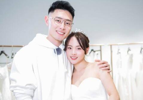 买超家为什么不承认张嘉倪(买超张嘉倪的家)