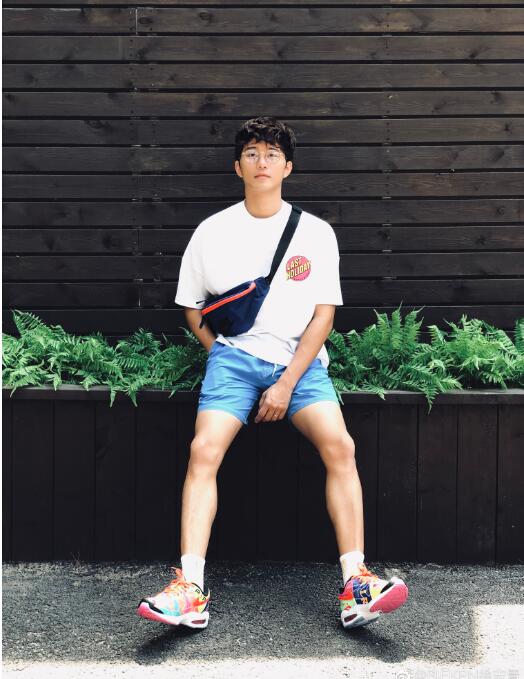 徐志贤父母谁是中国人做什么的？徐志贤出家(徐志贤现在是出家了吗)