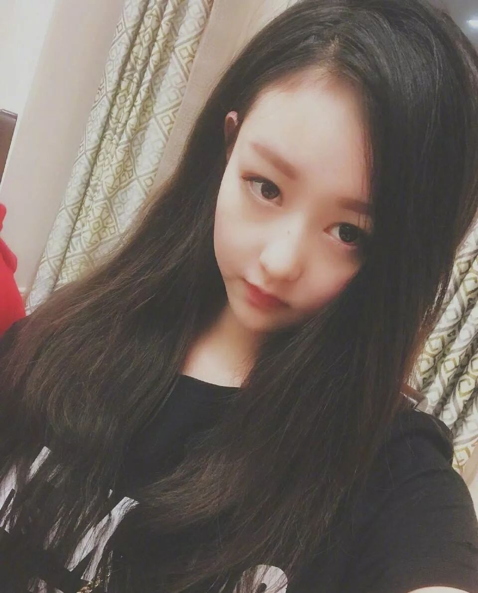 炫迈妹儿整容前后对比图(炫迈妹儿鼻子是整的吗)