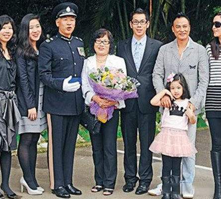 任达华哥哥任达荣在香港的地位如何？任达荣(任达华在香港的实力)