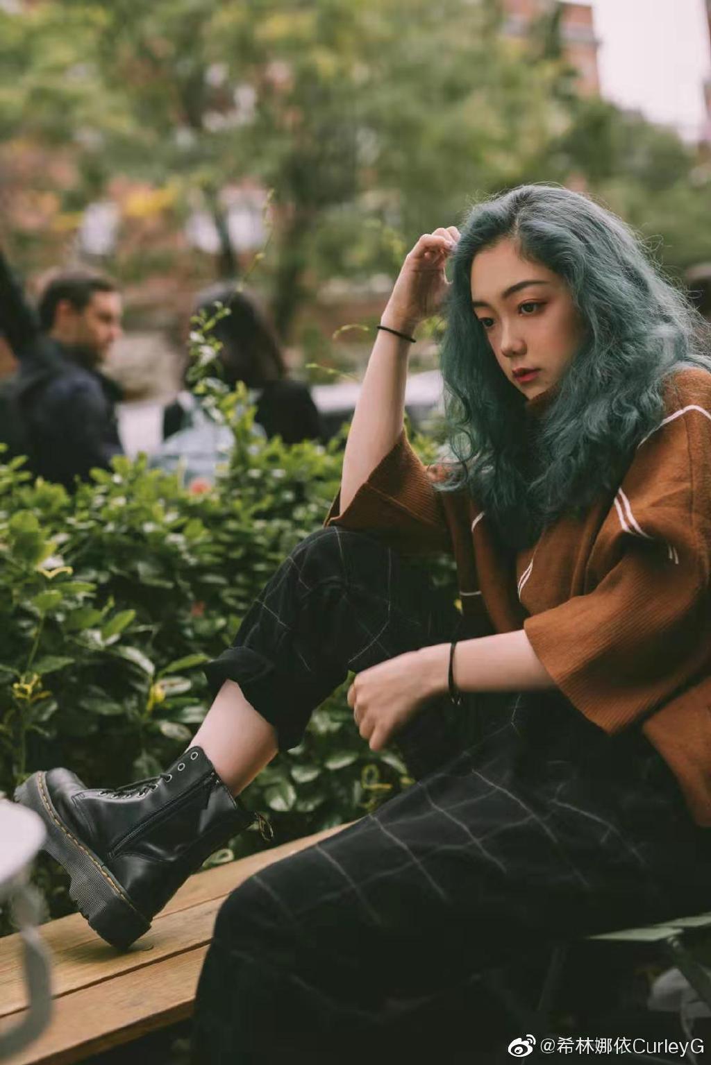 希林娜依高年龄多少岁了(希林娜依高个人资料(简介,身高,年龄)