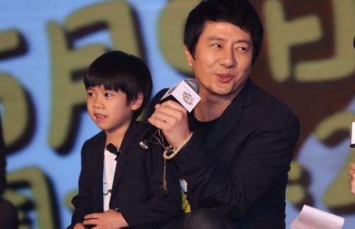 郑钧儿子jagger有唐氏真的假的？郑钧