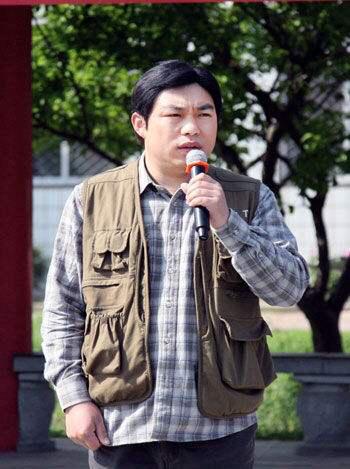 程野光头是剃的还是脱发(光头剃了还会长发吗)