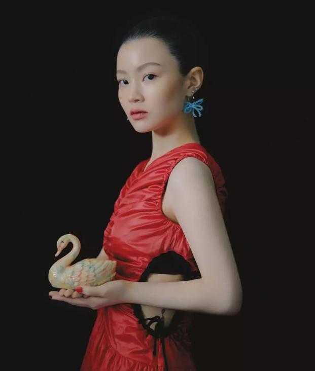 李遐怡为什么叫年糕、leehi(李夏怡为什么叫年糕妹子)