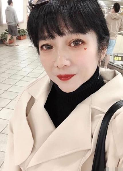 曾哲贞和张庭谁漂亮(张庭年轻时漂亮吗)