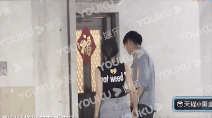 代斯刘芮麟是恋人关系吗(杨幂旗下艺人刘芮麟代斯公开恋情)