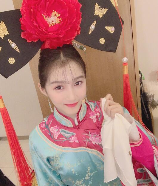 关晓彤为什么叫京城大小姐(为什么说关晓彤是京圈小公主)