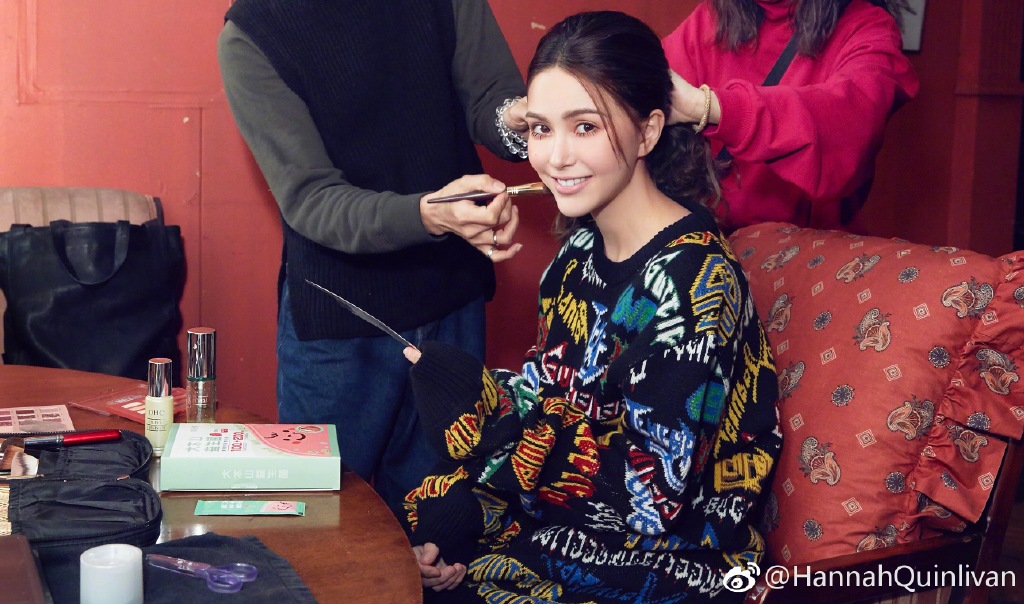 郭子千和昆凌对比照