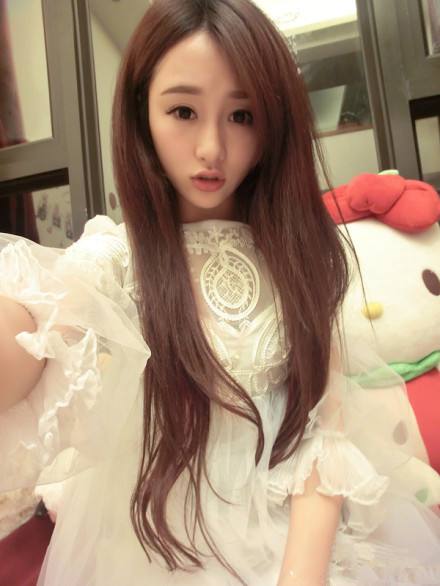 刘洲成老婆被家暴图片(如何看待刘洲成家暴和他老婆的离婚声明?)