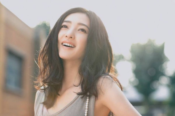 王丽坤朱亚文关系好吗？王丽坤到底是哪一年(王丽坤朱亚文一起上过综艺)