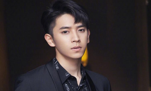 男星杨洋女朋友是谁(杨洋有女朋友吗?是谁?)