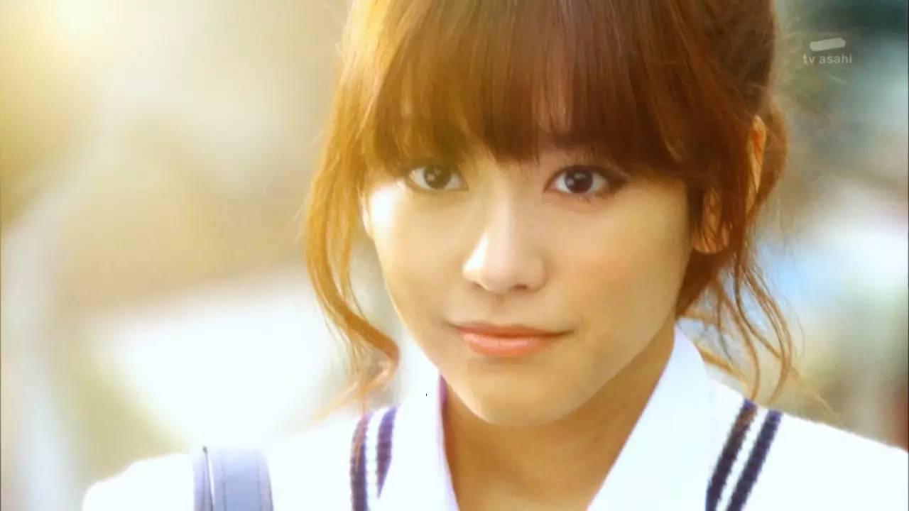 山崎贤人迈入日本一线男星行列(山崎贤人喜欢的女明星)