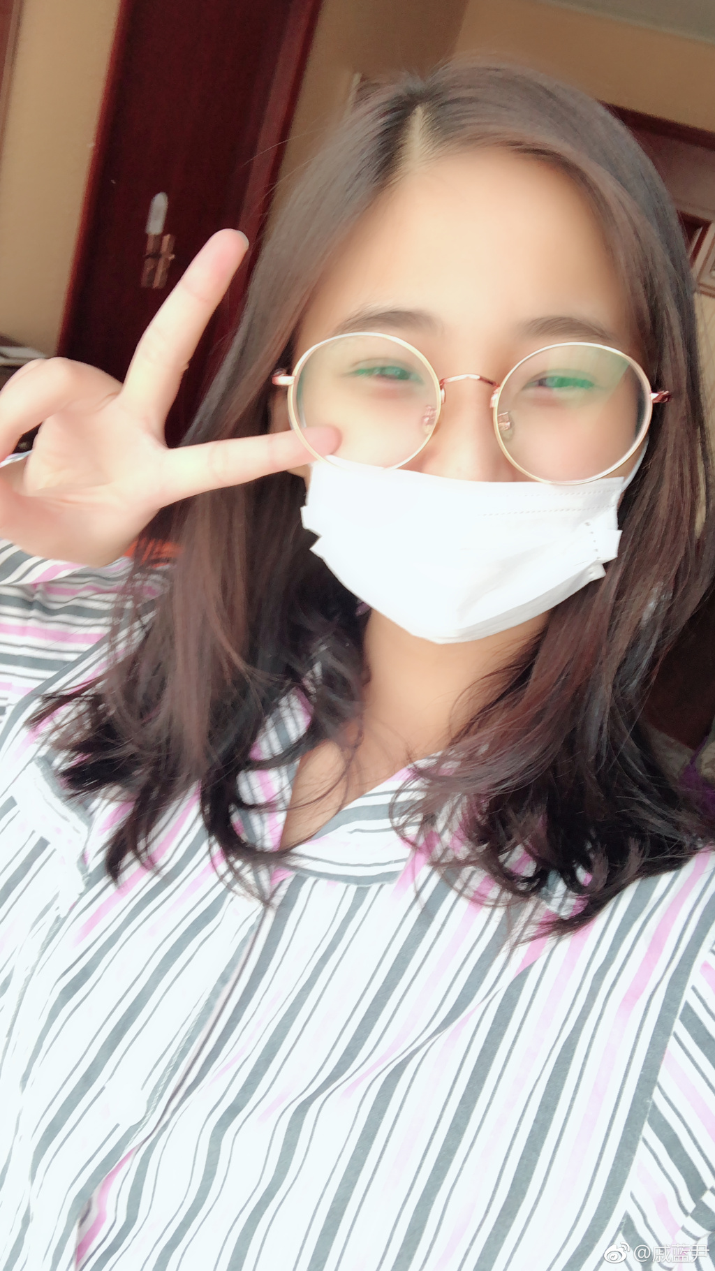 戚蓝尹高中在哪里上的(戚蓝尹百度百科)