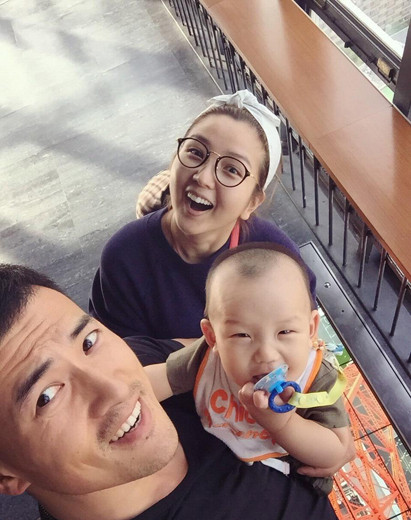 郝子铭何洁为什么离婚？郝子铭出轨对象是谁(何洁与赫子铭分手原因)
