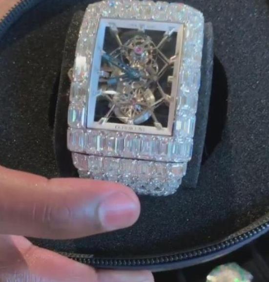 梅威瑟手表1.2亿什么牌子(梅威瑟1800万美元手表)