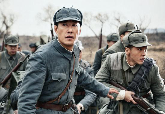 于震为什么总演抗战片？于震算是几线演员站(于震是一线演员吗)