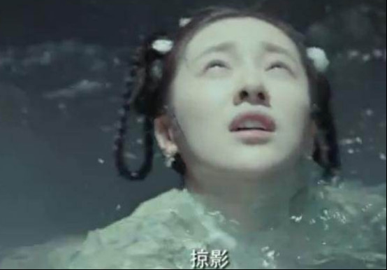 王鹤润为什么剃光头？王鹤润矿泉水事件真相