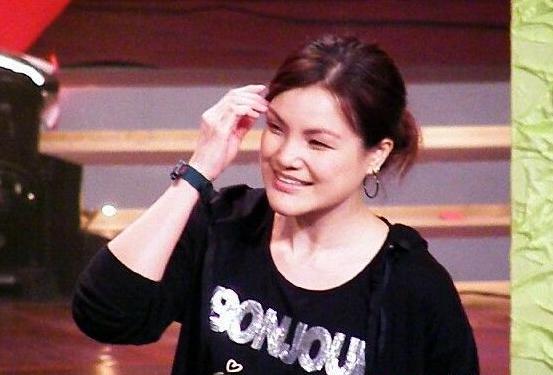 马蹄露的下巴怎么了？ 马蹄露整容前后图片