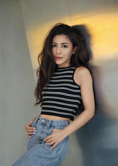 艾怡良是混血吗是哪国的混血儿