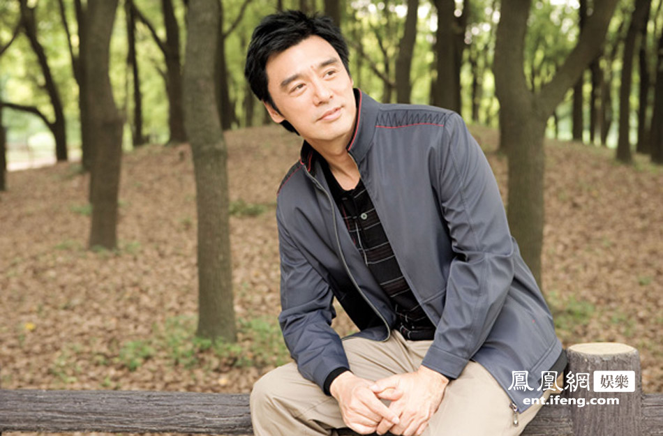 钟镇涛在寻人大师里唱的什么歌？钟镇涛为什(钟镇涛最有名的歌)