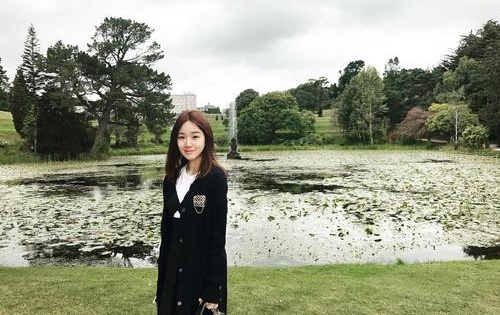 孟非的女儿苹果和郭麒麟定娃娃亲真的吗(孟非女儿喜欢郭麒麟吗?)