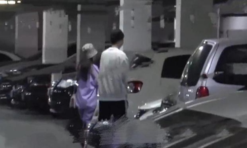 李小璐新恋情曝光男友是嘻哈风小鲜肉(李小璐和嘻哈怎么回事)