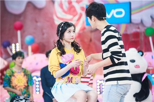 李浩菲是什么来头谁的女儿？李浩菲为什么能