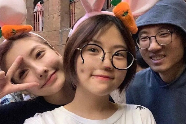 周扬青点名蝴蝶姐姐说了什么(周扬青和蝴蝶姐姐谁更漂亮)