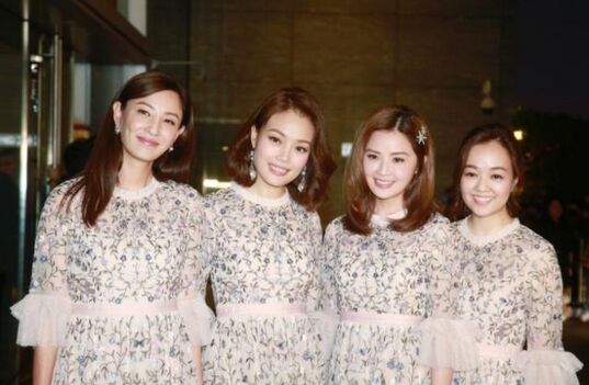 阿娇“世纪婚礼”震惊网友(阿娇婚礼造型)